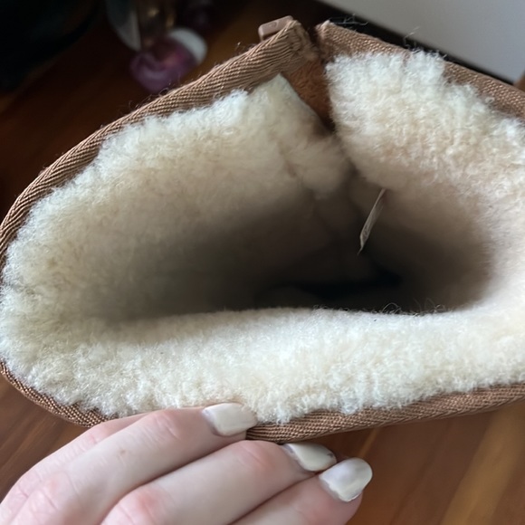 Ugg boots - Picture 2 of 3